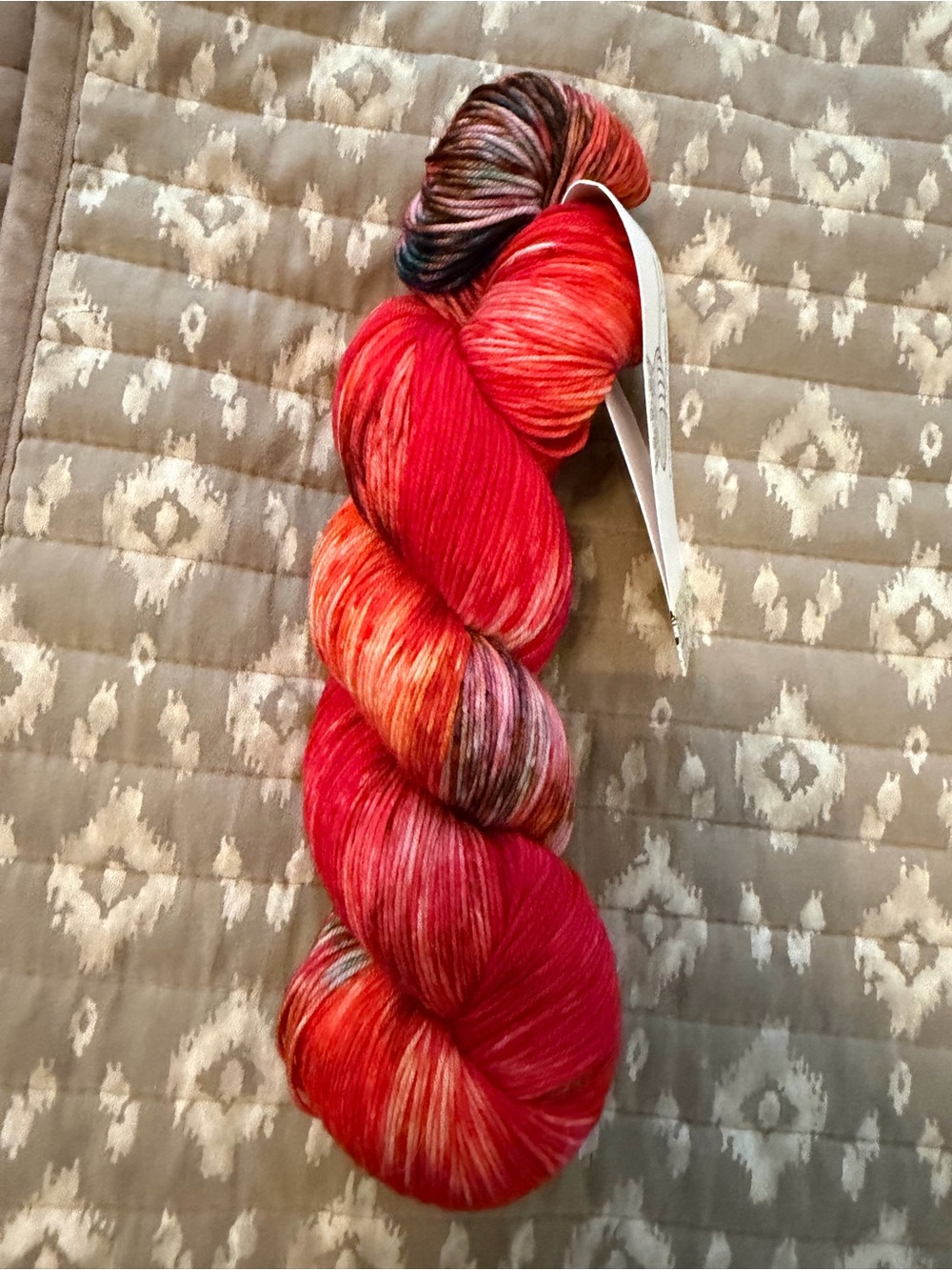 Casual fashion queen Hand-Dyed Red Multi Tone Yarn Skein - Women's Hair Accessor